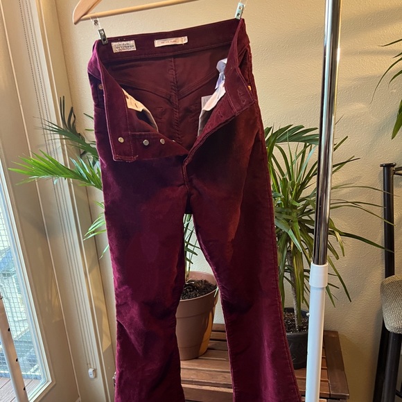 Size 25 but runs large more like 26 - Picture 3 of 5